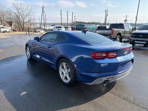 Used 2020 Chevrolet Camaro LT image 2