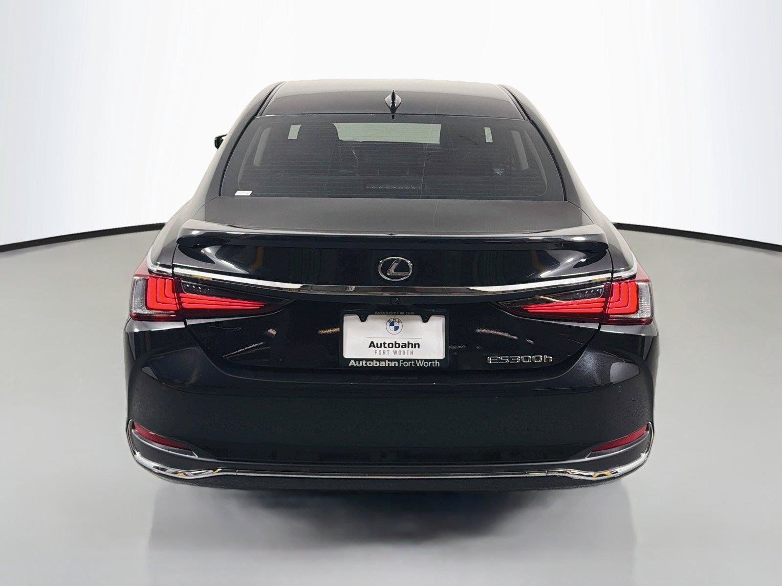 Used 2023 Lexus ES 300h Ultra Luxury w/ Accessory Package (Z2) FWD image 6