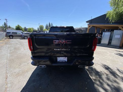 Used 2023 GMC Sierra 1500 Denali w/ Denali Reserve Package AWD/4WD image 5