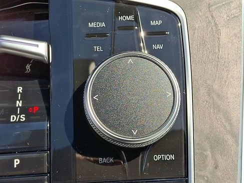 Used 2026 BMW X7 xDrive40i image 17