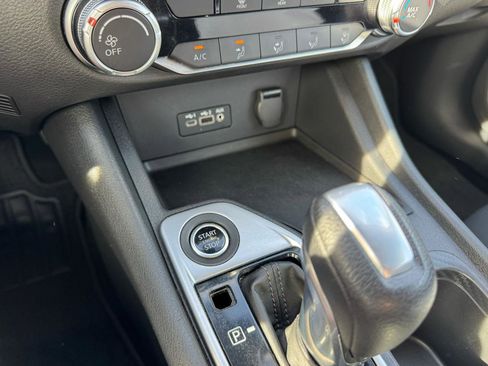 Used 2023 Nissan Sentra SV FWD image 24