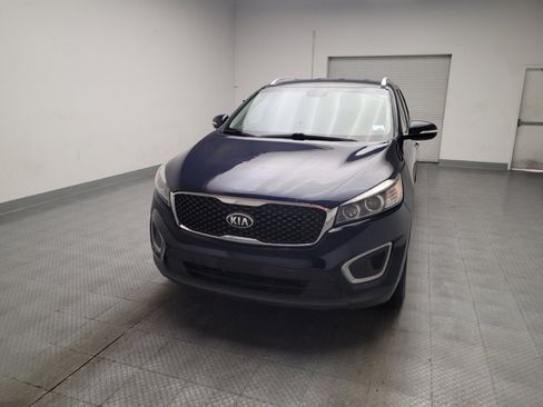 Used 2018 Kia Sorento FWD image 15