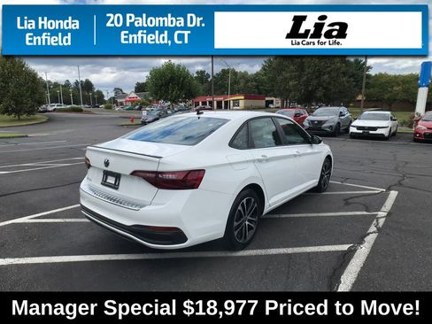 Used 2023 Volkswagen Jetta Sport image 13