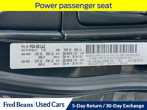 Used 2018 Jeep Grand Cherokee Limited image 36