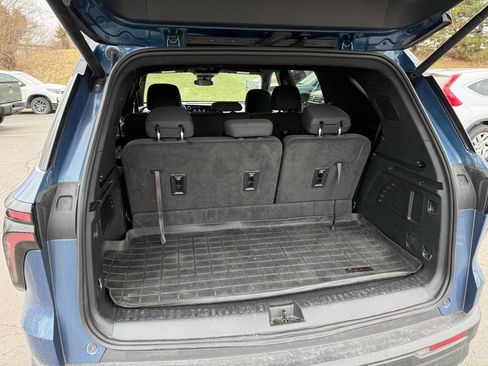 Used 2024 Chevrolet Traverse LS image 5
