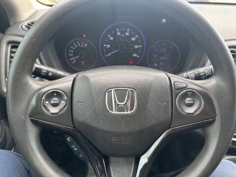 Used 2019 Honda HR-V LX image 10