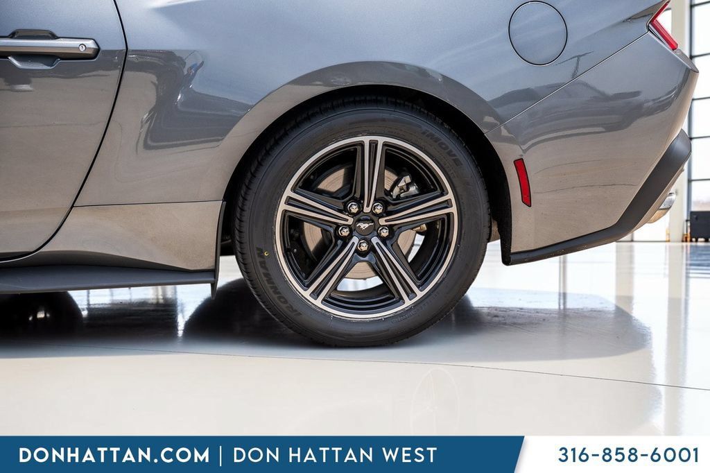 Used 2025 Ford Mustang Premium RWD image 28