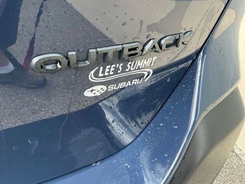 Used 2025 Subaru Outback Onyx Edition AWD/4WD image 6