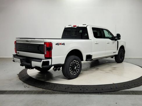 Used 2026 Ford F250 Platinum AWD/4WD image 8