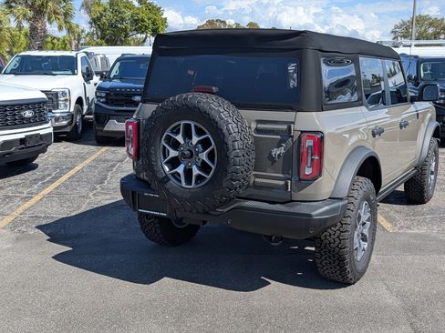 New 2025 Ford Bronco Badlands image 5