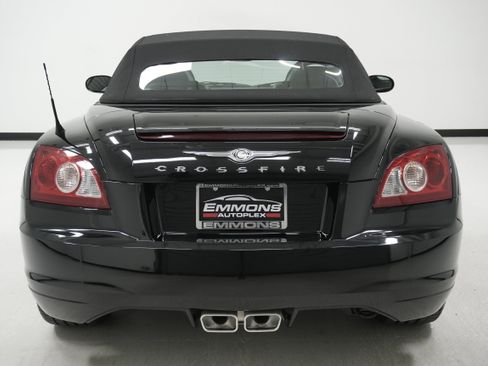 Used 2005 Chrysler Crossfire Convertible image 5