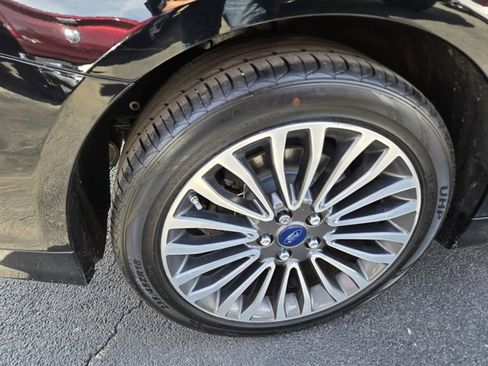 Used 2017 Ford Fusion SE image 41