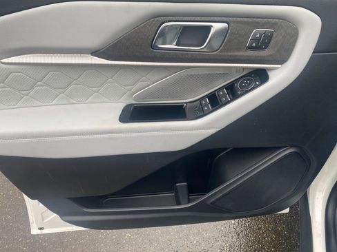 New 2026 Ford Explorer Platinum w/ LUX Leather Package image 13