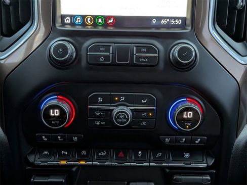 Used 2019 Chevrolet Silverado 1500 High Country w/ Trailer Camera Package image 25