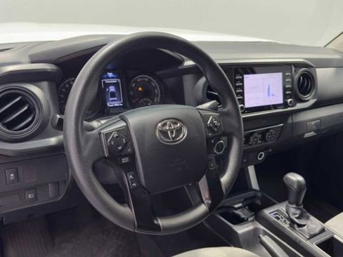Used 2022 Toyota Tacoma SR w/ SR Convenience Package AWD/4WD image 29