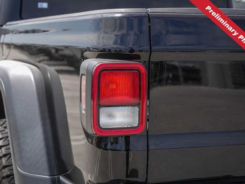 Used 2020 Jeep Gladiator Rubicon w/ Trailer Tow Package AWD/4WD image 9