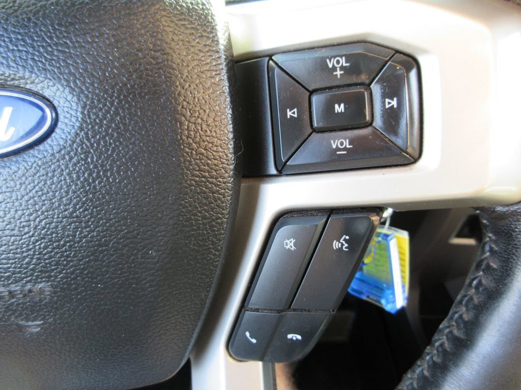 Used 2017 Ford F250 Lariat AWD/4WD image 34