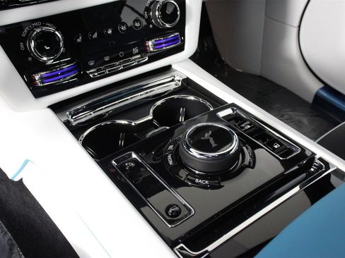 New 2025 Rolls-Royce Spectre w/ Spectre Launch Package image 10