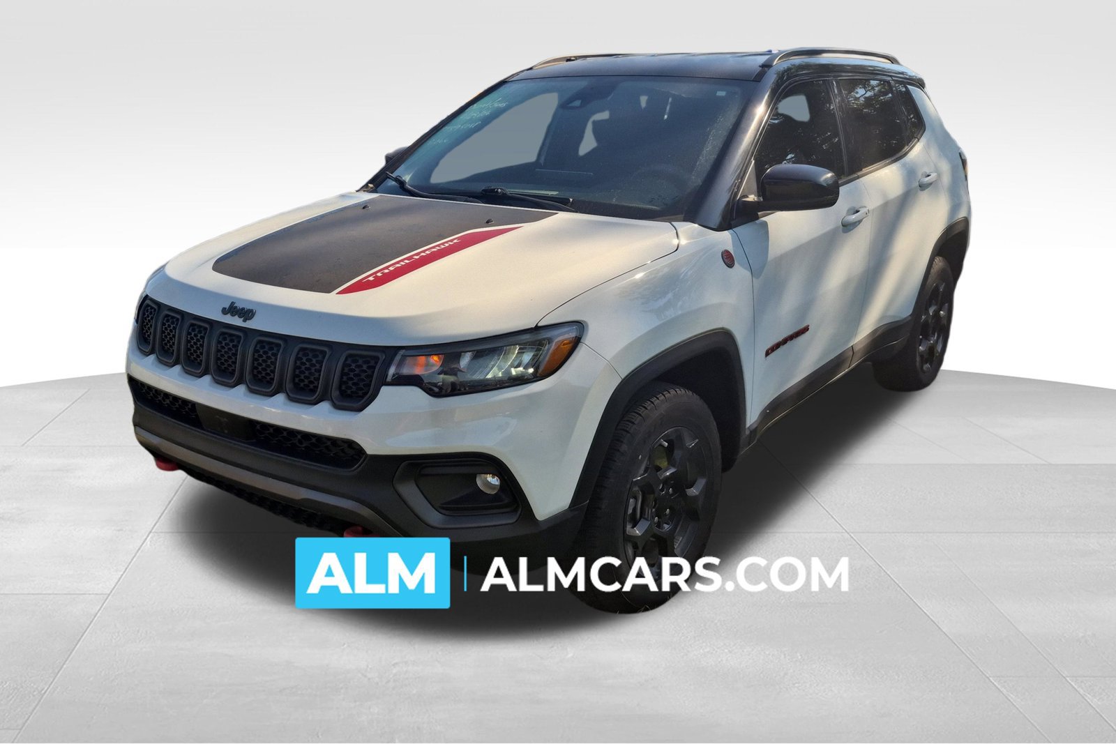 Used 2023 Jeep Compass Trailhawk AWD/4WD image 1
