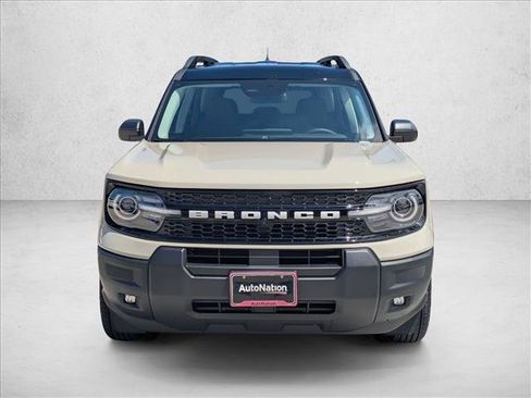 Used 2025 Ford Bronco Sport Outer Banks AWD/4WD image 2