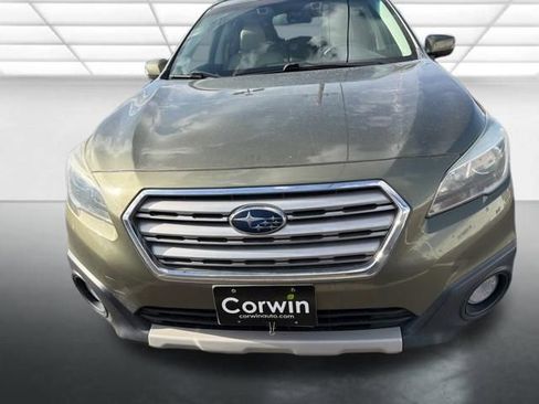 Used 2015 Subaru Outback 2.5i Limited AWD/4WD image 3