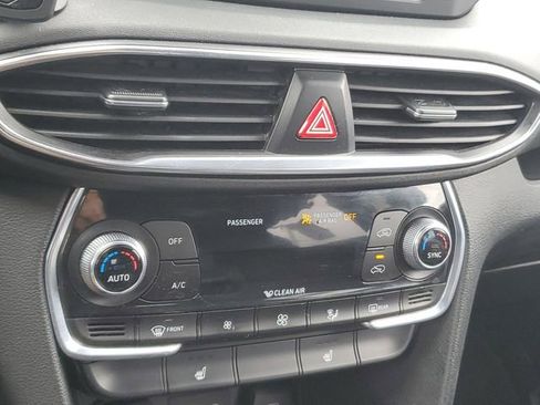 Used 2019 Hyundai Santa Fe SEL image 26