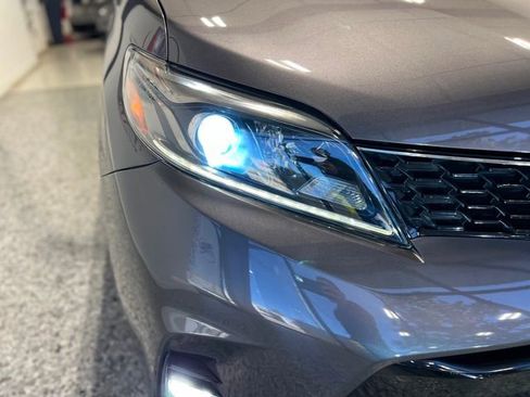 Used 2019 Toyota Sienna SE Premium image 35