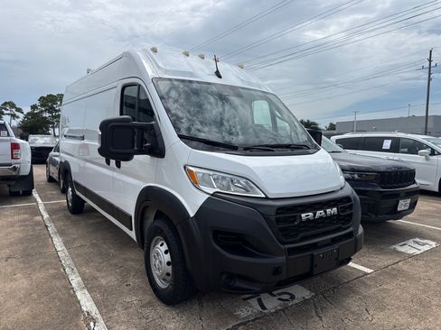 Used 2023 RAM ProMaster 2500 FWD image 1