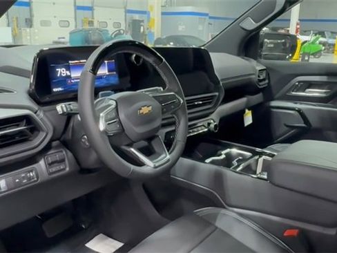 New 2026 Chevrolet Silverado EV LT image 10