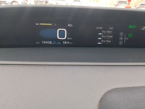 Used 2016 Toyota Prius Two image 15