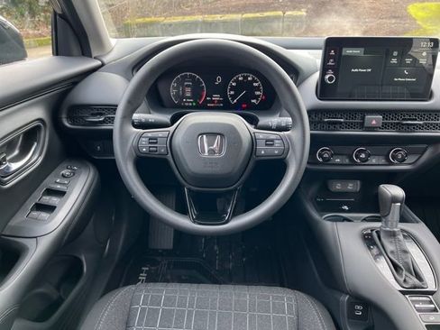 New 2026 Honda HR-V LX image 17