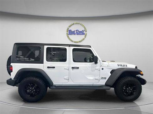 Used 2024 Jeep Wrangler Unlimited AWD/4WD image 6