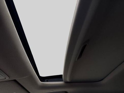 Used 2023 Honda CR-V EX-L image 15