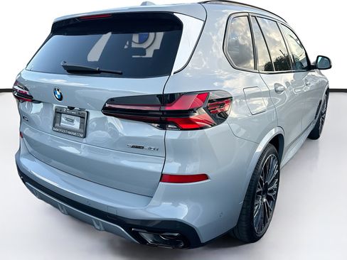 New 2026 BMW X5 sDrive40i w/ M Sport Package RWD image 5