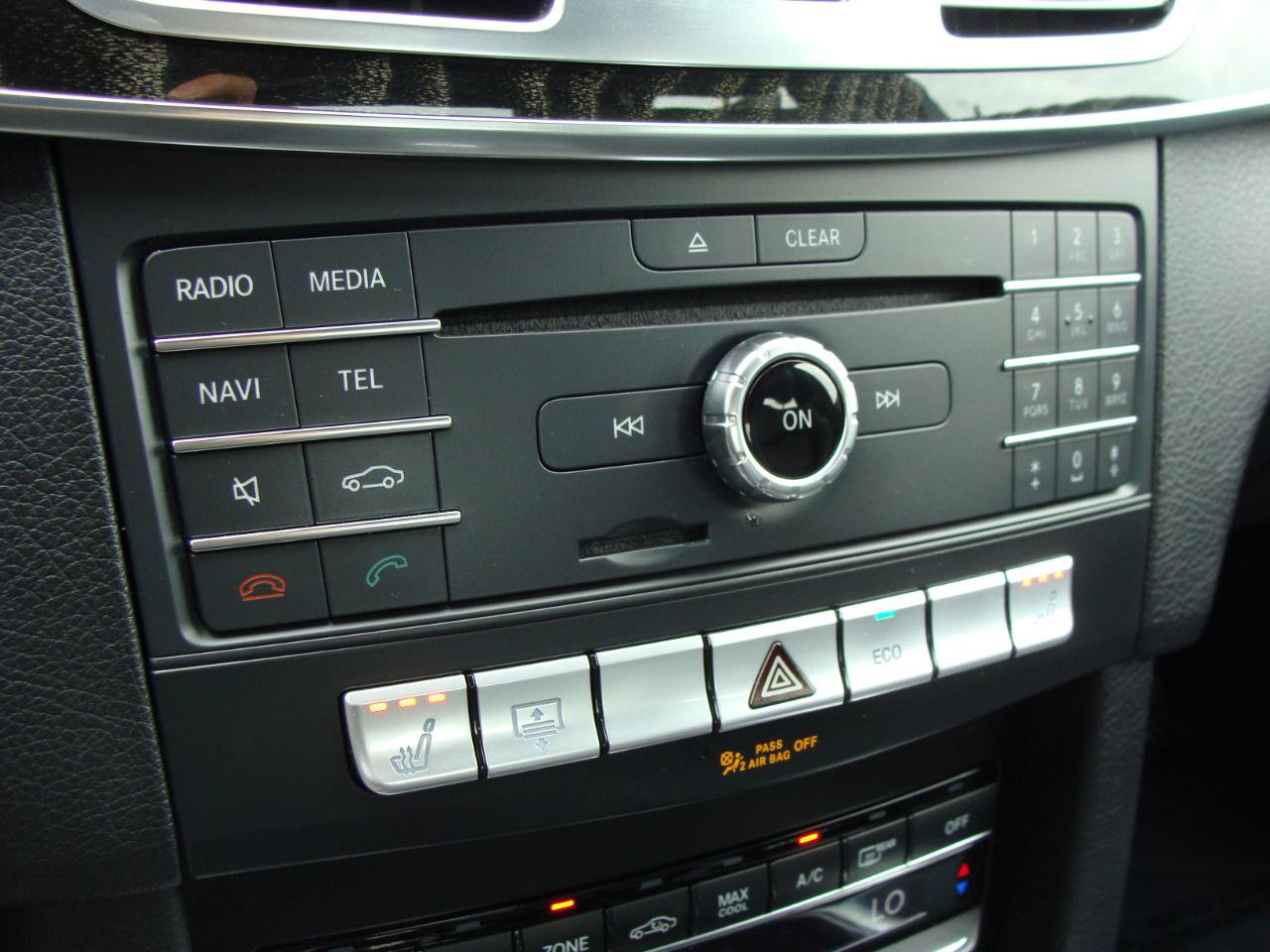 Used 2016 Mercedes-Benz E 350 4MATIC Sedan image 21