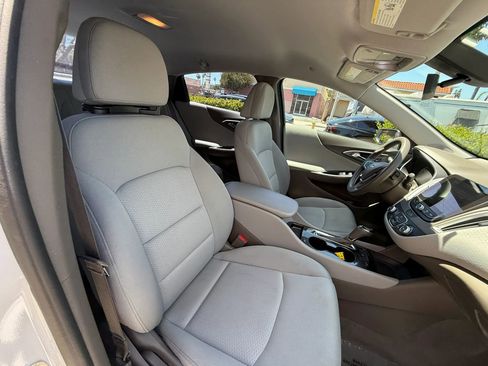 Used 2020 Chevrolet Malibu LS w/ LPO, Convenience Package 2 FWD image 21