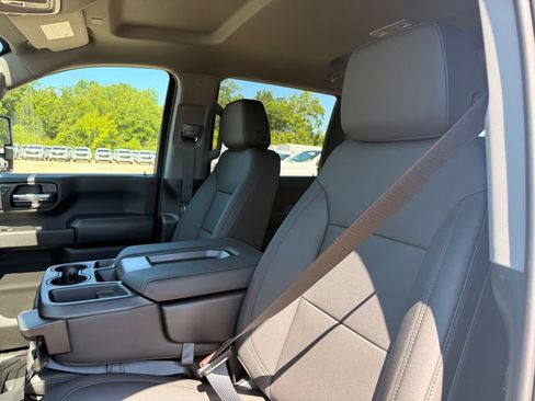 New 2026 GMC Sierra 2500 Pro w/ Convenience Package AWD/4WD image 12