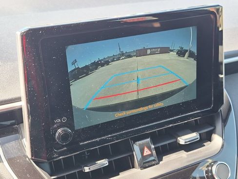 Used 2026 Toyota Corolla SE FWD image 19