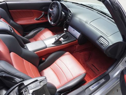 Used 2005 Honda S2000 image 22