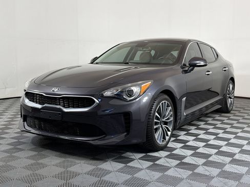 Used 2019 Kia Stinger RWD image 1
