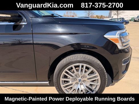 Used 2024 Ford Expedition Max Limited image 11