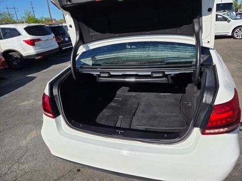 Used 2015 Mercedes-Benz E 350 4MATIC Sedan image 33