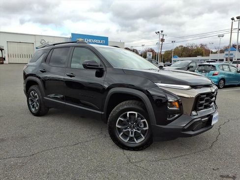 New 2026 Chevrolet Equinox ACTIV image 2