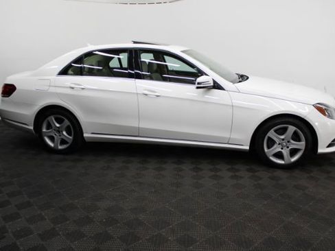 Used 2016 Mercedes-Benz E 350 4MATIC image 4