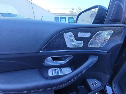 Used 2025 Mercedes-Benz GLE 350 4MATIC image 23
