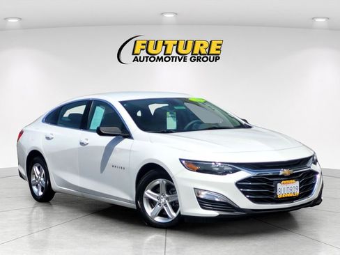 Used 2020 Chevrolet Malibu LS FWD image 1