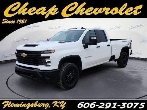 Used 2024 Chevrolet Silverado 2500 W/T image 1