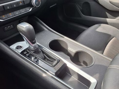 Used 2025 Nissan Altima 2.5 SV FWD image 28
