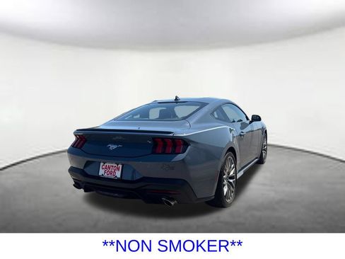 Used 2025 Ford Mustang Premium RWD image 6