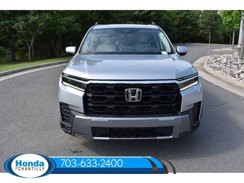 New 2026 Honda Pilot Elite image 2